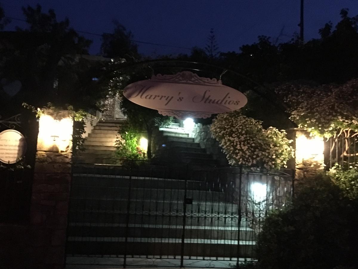 Harry'S Studios Gaios Bagian luar foto